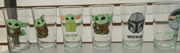 6 vasos de Baby Yoda, 480 ml cada uno